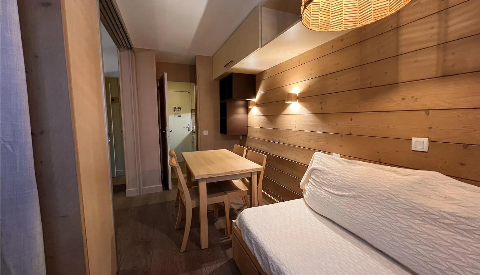 Studio Lumineux Avec Balcon Et Parking La Plagne-Tarentaise France